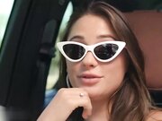 开发后庭成瘾的红发美女令人无法抗拒