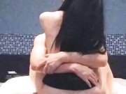 高颜值美女被健身男抱起狠操 翘臀拍的通红大力射精 连连惨叫