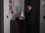 而且是连续的 当他射得太多而无法动弹时