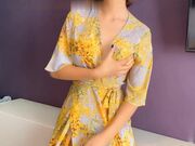 无敌战袍少妇趁老公出差酒店约炮，被操的神魂颠倒爽