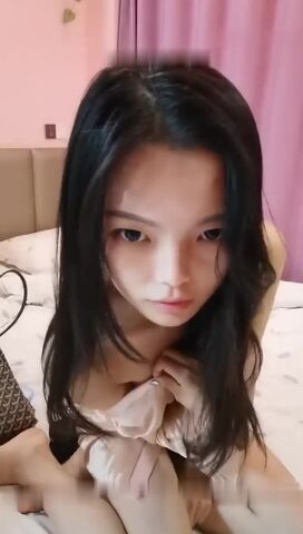 清纯漂亮嫩妹上校miss直播大秀 身材苗条 激情自慰