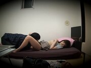 如果她的公公对艺术的渴望能够得到满足 她将不再不愿意与他发生淫乱的关