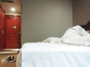 嫖尽天下美女 真实约良家少妇吃药把人家逼给草疼了给补偿了500块