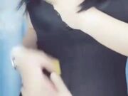 颜值很高的黑丝女神露脸和面具男啪啪 女神的口活让我欲罢不能