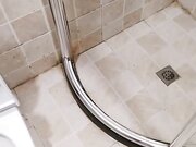 翘课学妹露脸酒店跪舔大哥的鸡巴 乖巧听话温柔的舔弄好刺激 逼逼很紧