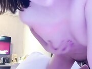 短发气质美少妇约跑友到酒店里面看着庆余年花样多样啪啪无套做爱