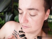 配合继姐 给她的粉丝 发福利