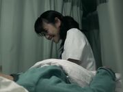 一边假装大屁股 一边和蟹胯做爱