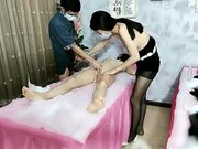 小伙找了按摩店没想到还是双飞