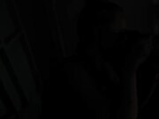 她的骚逼湿透了