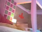 长腿美女援交女 逼毛茂密淫水泛滥 操的太猛把套子都干破了 换个新的继续搞