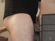 温柔端庄人妻 ️御姐女神 和同事在公司闲置的仓库性爱 同事没忍住直接内射