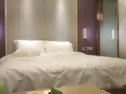 稍事休息后 喝点儿水继续战斗 兼职小姐姐 害羞腼腆刚下水 粉乳翘臀小美人