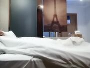 屌哥足浴会所花了3000块撩了个颜值不错的良家洗脚妹到宾馆开房