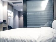 甜美蓝衣妹子啪啪，隔着裤子摸逼近距离特写口交猛操