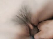 小年轻身体就是好 睡醒了吃了就开始操逼 无套啪啪内射 再自慰揉搓阴蒂