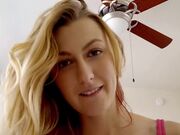 对性爱很有性趣的姐弟互相挑逗 在母亲的严管下还是鸡巴被吸允硬起来