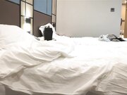 东北轻熟女大姐哥们你换了八个姿势了，有点疼了，风韵犹存老江湖小伙根本搞不定