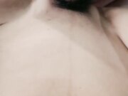 颜值不错的骚人妻露脸喜欢让小哥给舔逼 自己揉着骚奶子对着镜头浪叫表情好骚