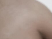 喝得醉醺醺的学生妹 横卧酒店床上 随便玩弄 圆润美臀 半睡半醒之间爆操小骚逼