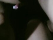 副驾驶的长腿小姐姐丝袜短裙真诱惑 开着车就摸逼把车停好去后排开始车震