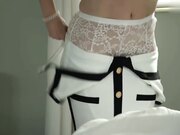 少妇在骑乘租户鸡巴后为他减免房费