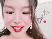 妹妹来了大姨妈让姐姐伺候他 全程露脸黑丝诱惑口交大鸡巴