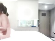 酒店偷拍上门服务00后大胸小萝莉 D罩杯温柔配合淫叫不止