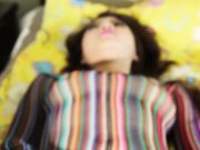 很淫骚野摸掰穴让摄影师近距离特写