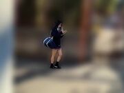 为了保护女儿 母亲被迫在女儿面前被侵犯1