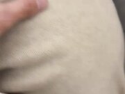 开车不小心撞到人，下车一看，一位貌美如仙的女生倒在了地上