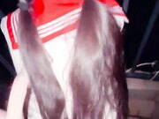 爸妈睡着后半夜拉着妹妹天台做爱，用我17CM的大鸡巴操她的小嫩紧逼逼