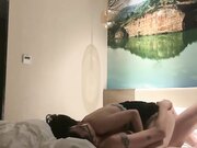 把表妹骗到酒店开房 大鸡巴插进她的小骚逼