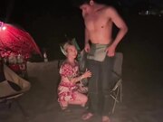 淫火晚会4p黑人轮战21公分黑人巨根插入小只马玖玖插完还有2根肉棒等着插入