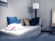 高端外围空姐制服黑丝网袜大长腿骑在身上磨蹭69姿势扭屁股抗腿一顿操