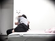 风骚丈母娘因亲人去世诉苦女婿，喝多了被女婿按倒脱了性感的红色内裤，无套爆操！