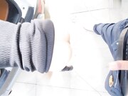 探探认识路虎富婆，吞精喷水，老公是当地高官，每次不敢开房只能车震