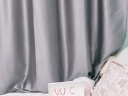 非常骚的小女人给大哥深喉大鸡巴舔蛋蛋 主动上位求草 被大哥压在身下疯狂输出