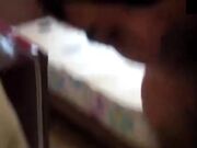 小伙旅店提前固定摄像头偸拍召鸡啪啪啪过程叫了一位蜂腰翘臀少妇体格好