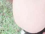 跟女儿秋游野外车震 龟头在嘴里被小舌头转酥麻了 超润的小嫩穴 插入仿佛置身仙境