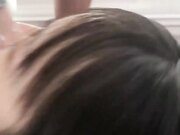 绿帽老公找黑人在家3P自己老婆 废物被口爆了射了一脸 黑人无套内射他老婆