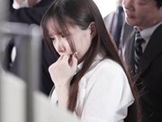 女高中生年轻且没有足够的性经验1