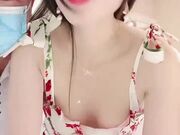 绿帽男带老婆玩3P 高颜值蝴蝶穴碎花裙少妇被前后夹击 两男轮流操超淫荡