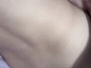 奶气草莓禽兽父亲强奸了正在学习的女儿