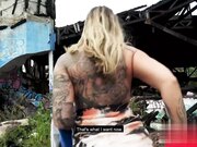 被被遗弃的景点户外爆操淫荡完美身材美女