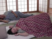 每晚与丈夫尽情交欢的淫荡叔母2