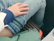 路边搭讪川师大女学生妹子以为300块只是看下逼正数钱呢裤子被扒了直接后入