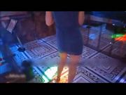 KTV公主为赚取小费故意脱掉内裤勾引男客人到厕所操逼