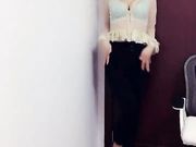 椅子上道具插穴自慰爽的淫水直流