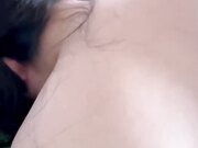 抓往假期的尾巴 趁着爸妈不在家 在客厅沙发上强行让妹妹帮我口交